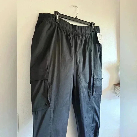 CHAMPION Women’s Cargo Pants, C Logo, 29" - NWT - Picture 8 of 12